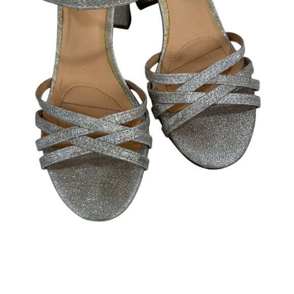 Badgley Mischka Silver Glitter Block Heel Dress Sandals Womens SZ 8 Ankle Strap - Picture 13 of 16